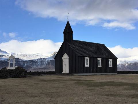 Image Title: The Iconic Black Church near Hótel Búðir. [Photo: Open Door Travelers]